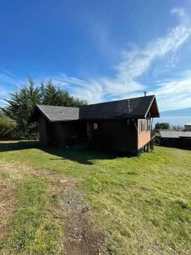 HERMOSA CASA CON VISTA AL LAGO LOS RISCOS