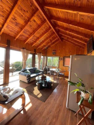 HERMOSA CASA CON VISTA AL LAGO LOS RISCOS