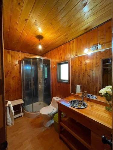 HERMOSA CASA CON VISTA AL LAGO LOS RISCOS