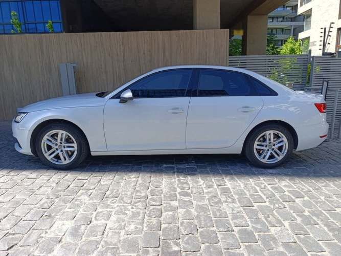 AUDI A4 2018