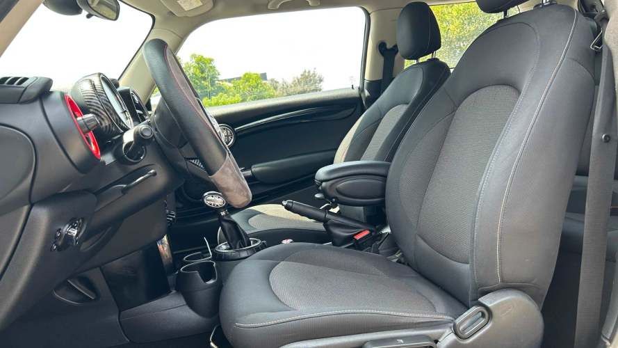 MINI Cooper F56 HB 1.5 AT (2017)