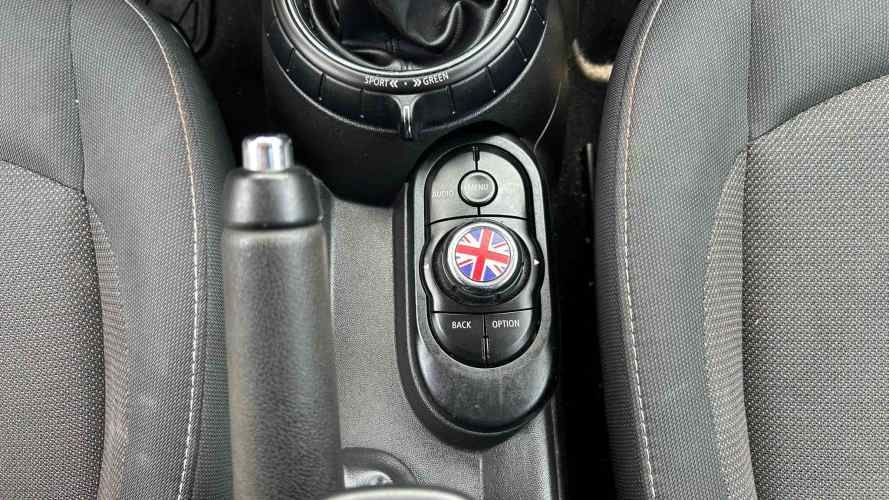 MINI Cooper F56 HB 1.5 AT (2017)