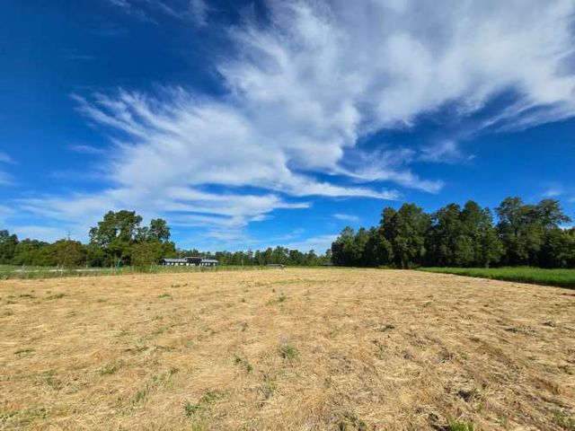 Se vende exclusiva parcela Condominio Doña Inés