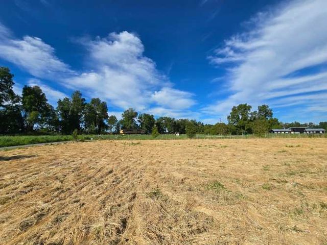 Se vende exclusiva parcela Condominio Doña Inés