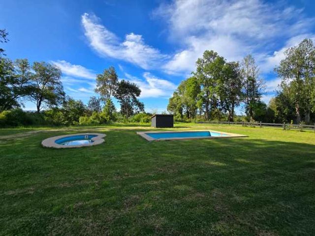 Se vende exclusiva parcela Condominio Doña Inés