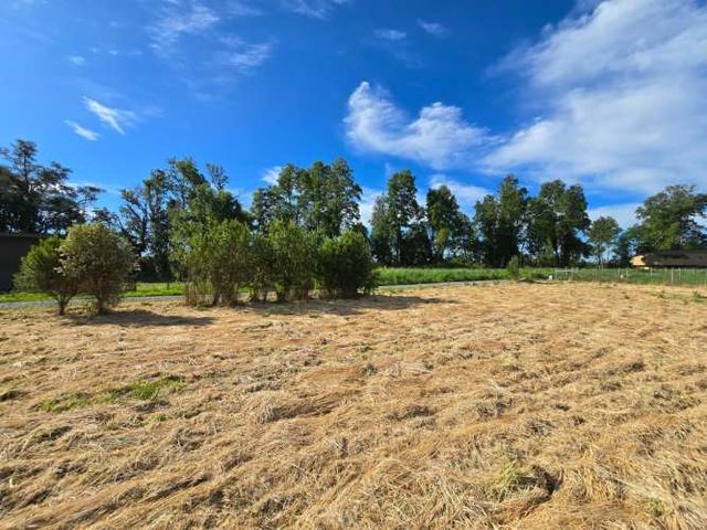 Se vende exclusiva parcela Condominio Doña Inés