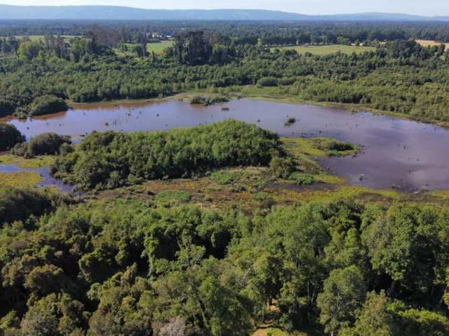 Se vende exclusiva parcela Condominio Doña Inés