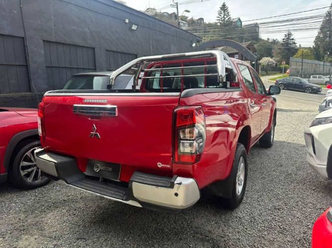 MITSUBISHI L200 CRT 4X4