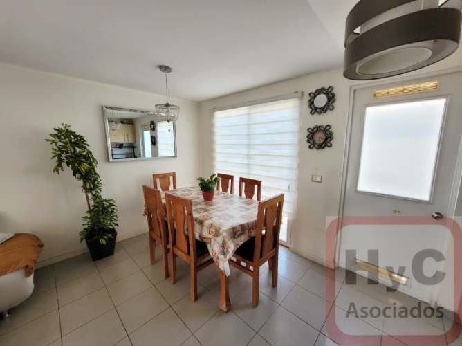 hermosa casa de 3D camino al cajon del maipo