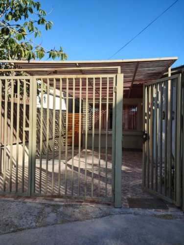 SE ARRIENDA CASA VILLA LA PRADERA