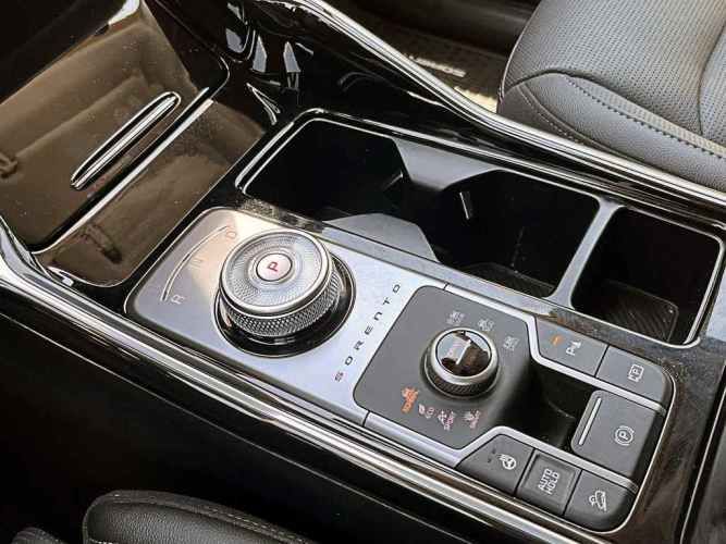 KIA SORENTO 2025