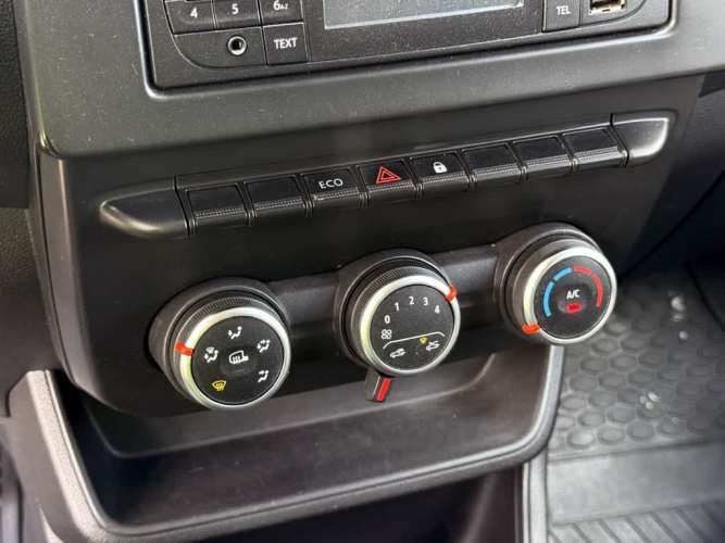 RENAULT EXPRESS 2023