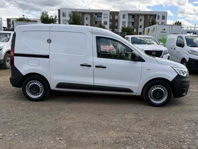 RENAULT EXPRESS 2023