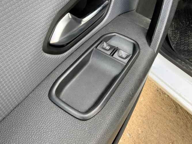 RENAULT EXPRESS 2023