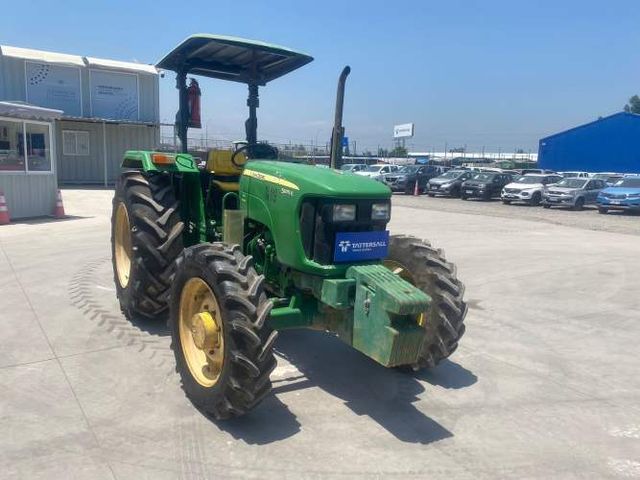 TRACTOR Marca JOHN DEER Modelo 5075 Año 2017