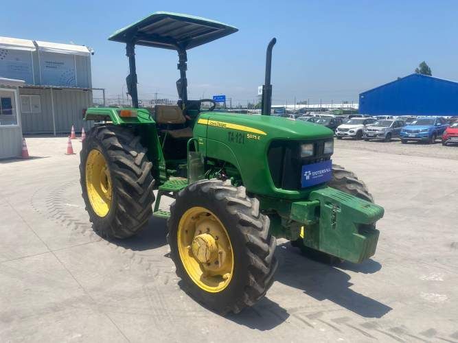 TRACTOR Marca JOHN DEERE Modelo 5075E Año 2020