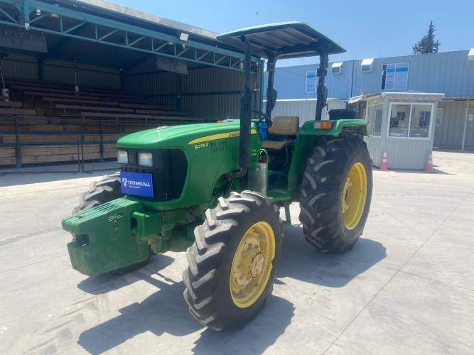 TRACTOR Marca JOHN DEERE Modelo 5075E Año 2020