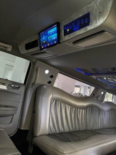 Limusina Chrysler 300 C 3.5 XTC AUT 2009