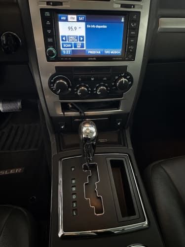 Limusina Chrysler 300 C 3.5 XTC AUT 2009