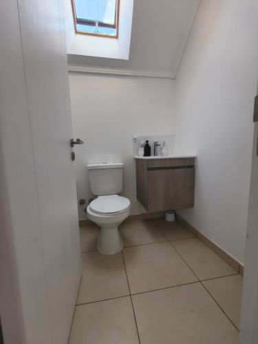 Casa 3 dormitorios, condominio, Peñaflor