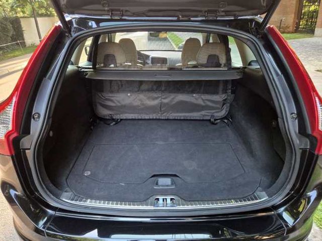 VOLVO XC60 LIMITED D5 AWD 2017 DIESEL