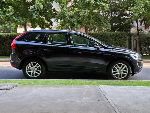 VOLVO XC60 LIMITED D5 AWD 2017 DIESEL