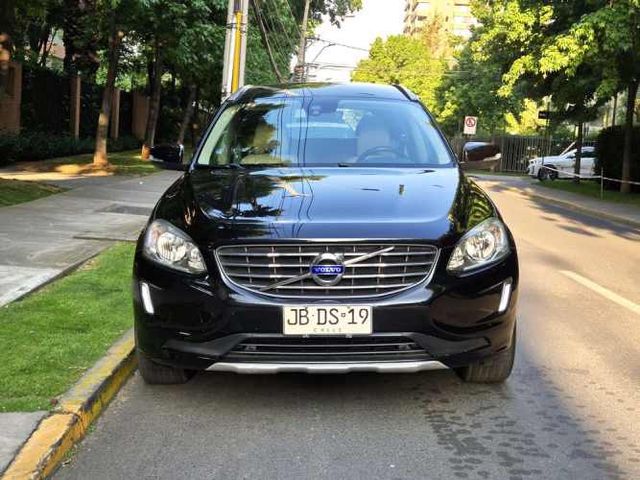 VOLVO XC60 LIMITED D5 AWD 2017 DIESEL