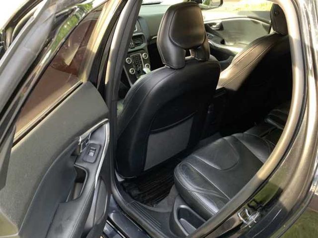 Volvo v40 DIÉSEL 2.0 AUT