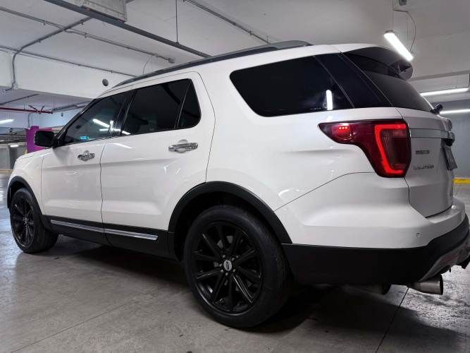 Ford Explorer 2.3 Limited Ecoboost Auto 4WD PRENDA