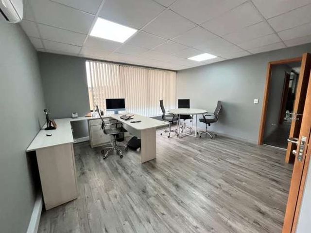 OFICINA 1 norte 801 of piso 12