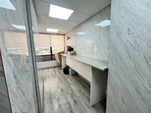 OFICINA 1 norte 801 of piso 12