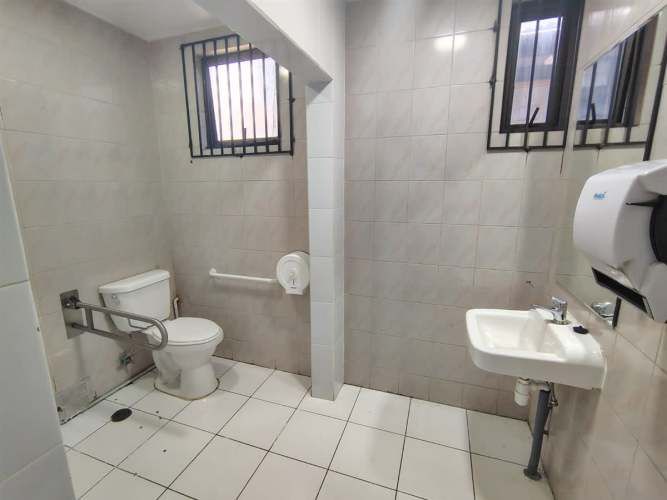 LOCAL COMERCIAL centro