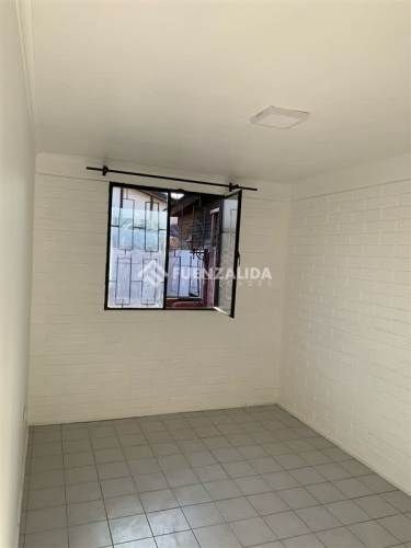 CASA Exequiel Fernandez / Monseñor Carlos Casanueva