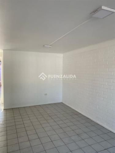 CASA Exequiel Fernandez / Monseñor Carlos Casanueva