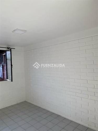 CASA Exequiel Fernandez / Monseñor Carlos Casanueva