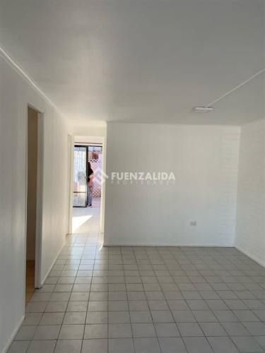 CASA Exequiel Fernandez / Monseñor Carlos Casanueva