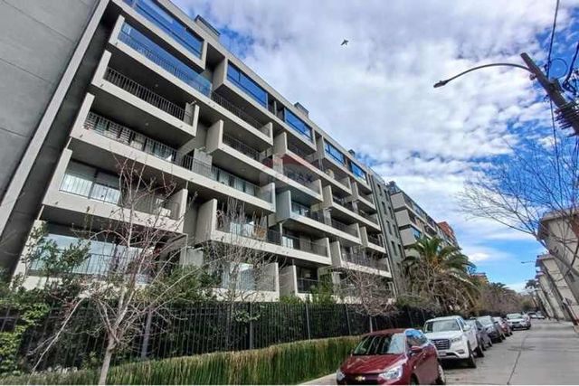 Dep. con patio, 3 niveles, 2 estacionamientos!