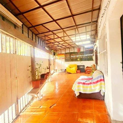 Casa CASA EN VENTA DE 3H, 2B, 2ESTC + BOG EN PUENTE ALTO AV.