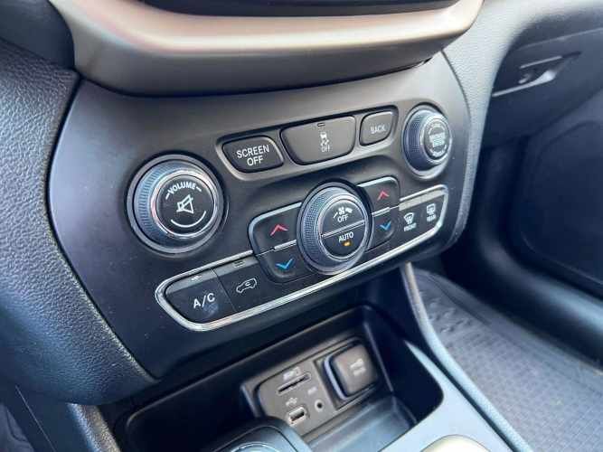 JEEP CHEROKEE LONGITUDE 2.4 AWD 2017