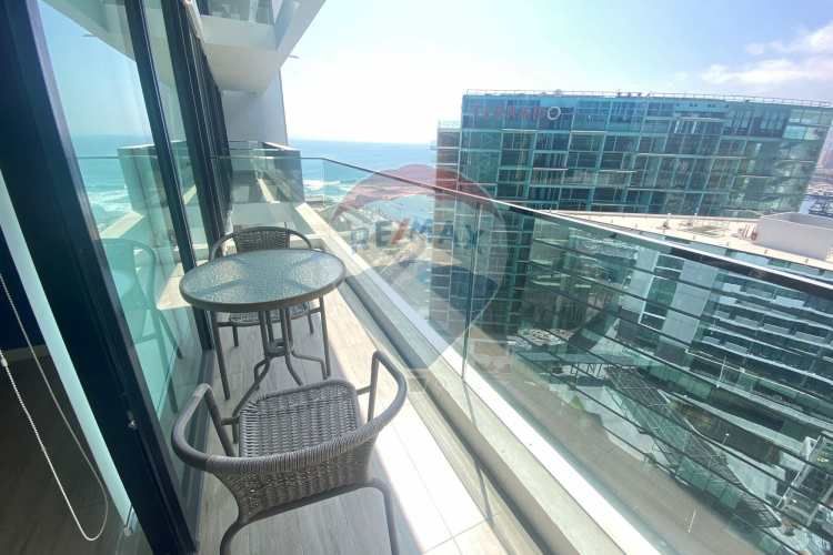 Departamento amoblado en exclusivo edificio