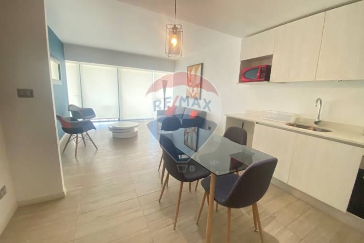 Departamento amoblado en exclusivo edificio