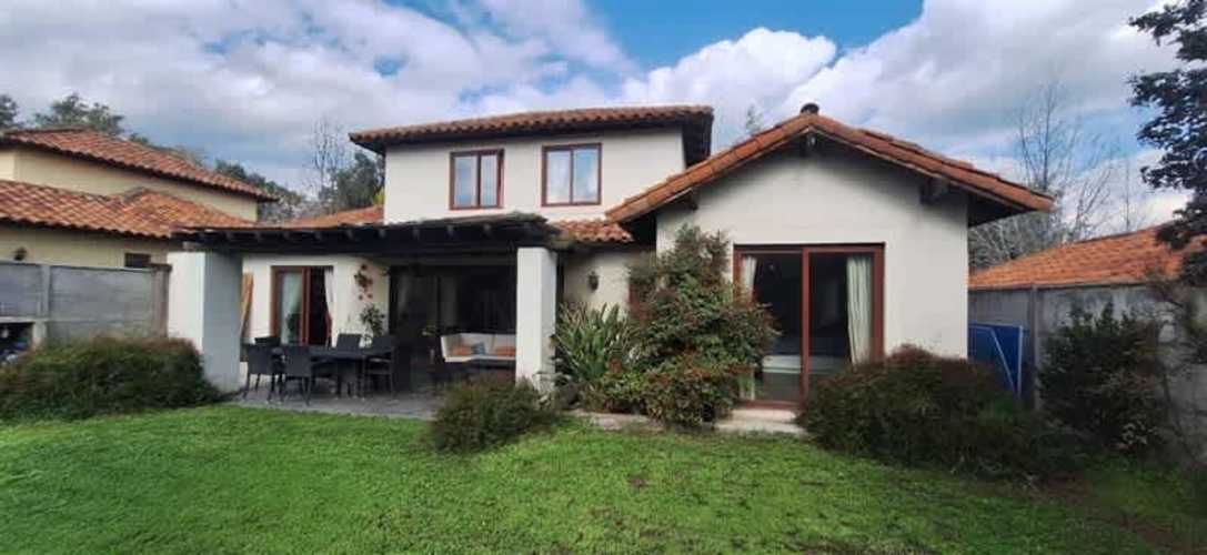 CASA PIEDRA ROJA - CHICUREO