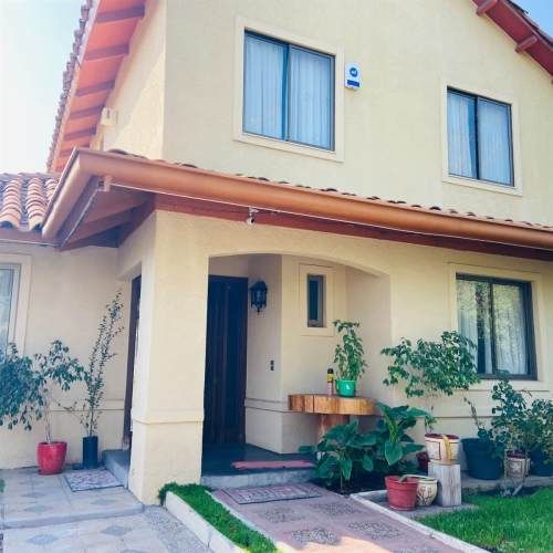 CASA A. Los Prsidentes con Camino El Puntal