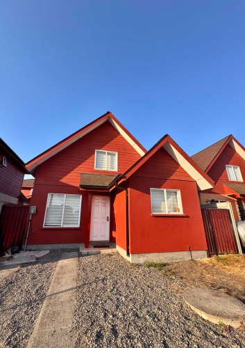 VENTA CASA EN CONDOMINIO 3HAB 2BA SAN PEDRO DE LA PAZ