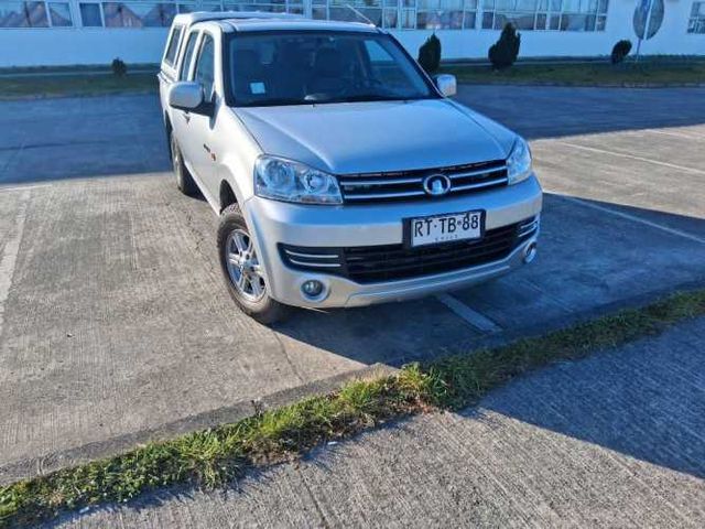 Camioneta Vendo solo  3900 km