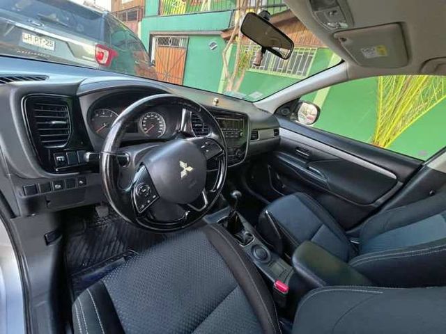 Mitsubishi Outlander 2.0 Manual