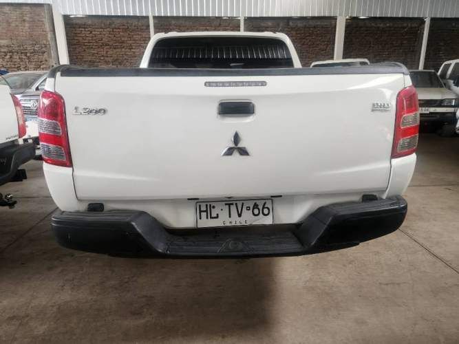 Mitsubishi L200 4x2