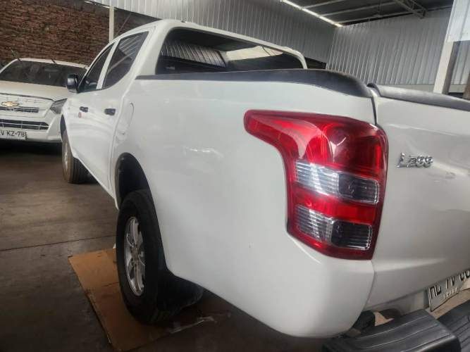 Mitsubishi L200 4x2