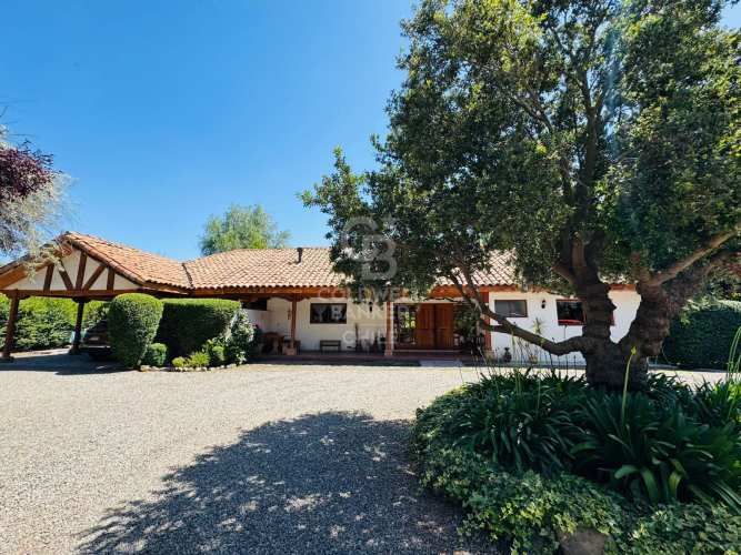 Casa estilo Chilena | Paneles Solares | Liray Chicureo