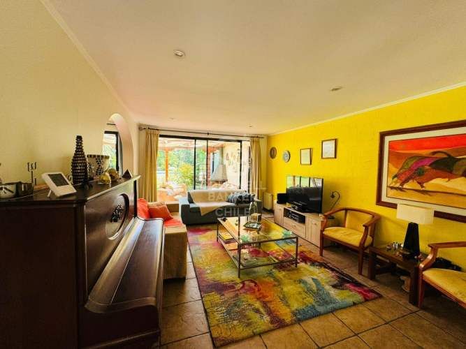 Casa estilo Chilena | Paneles Solares | Liray Chicureo